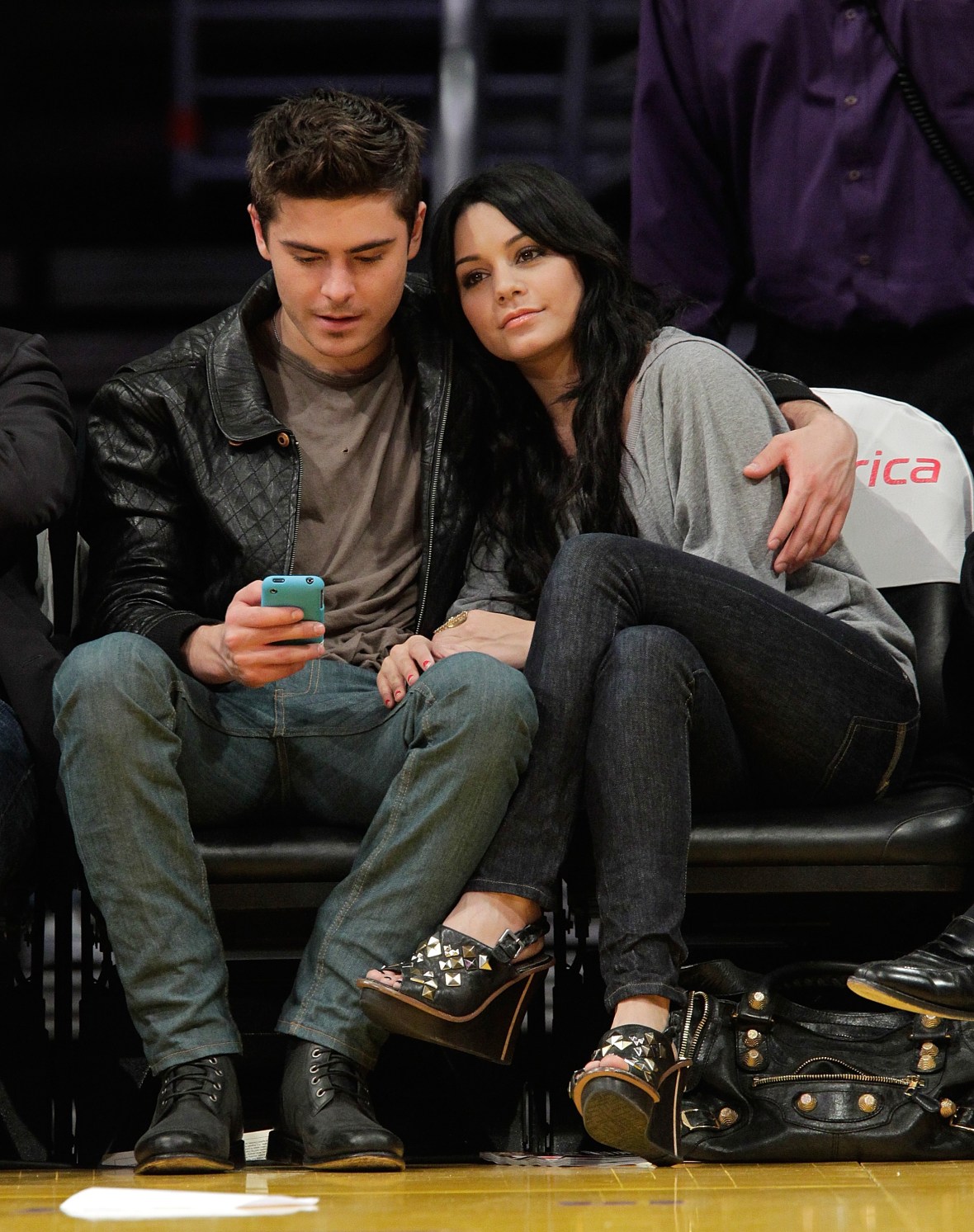 Zac Efron Turned Vanessa Hudgens Into A Really Mean Person When They Dated In Touch Weekly