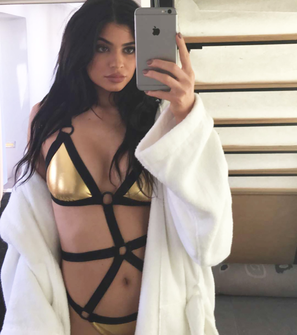 Swimsuit and Heels? Kylie Jenner Shows How It's Done