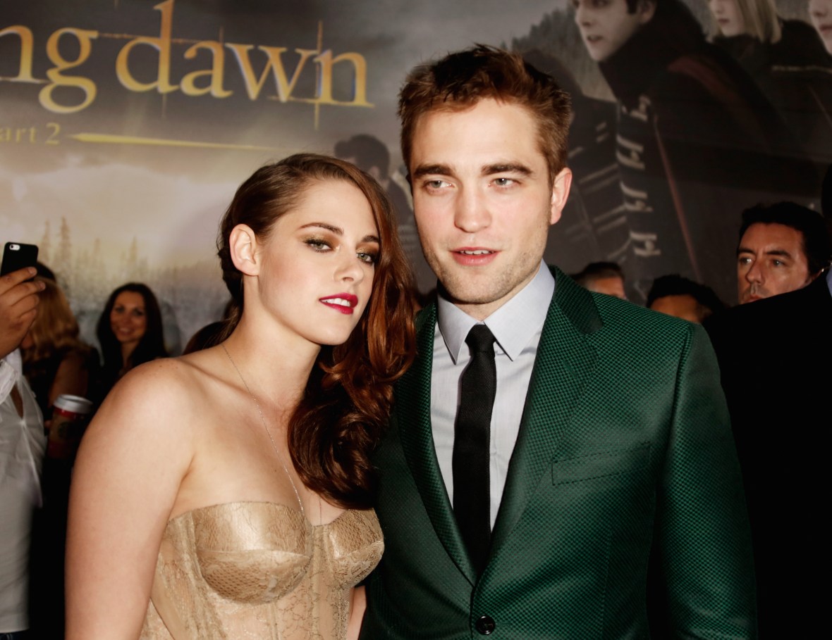 Robert Pattinsons Sisters V. Kristen Stewart — Theyre 