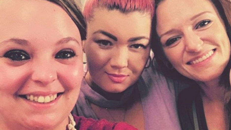 Catelynn Lowell Smiles For Selfie With Amber Portwood And Maci Bookout
