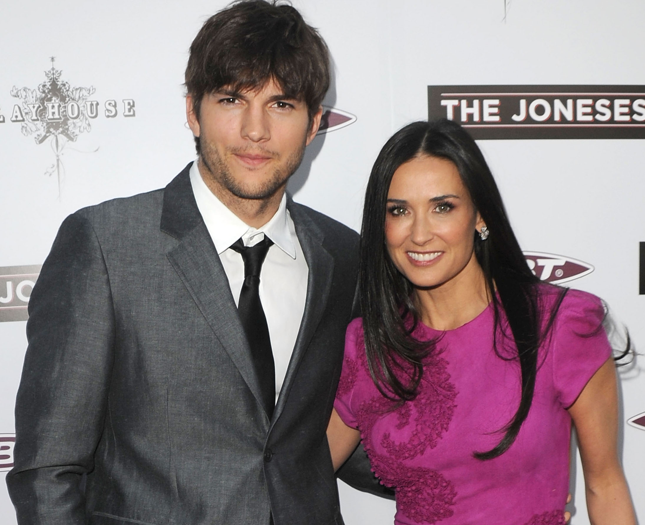  Demi  Moore  Is Planning a Tell All About Ex Ashton  Kutcher 