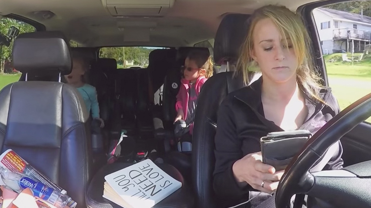 Leah messer texting driving