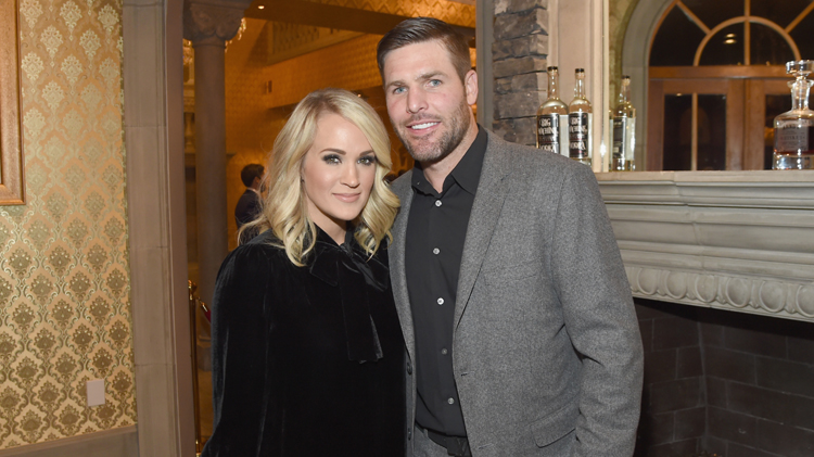 Carrie underwood mike fisher divorce