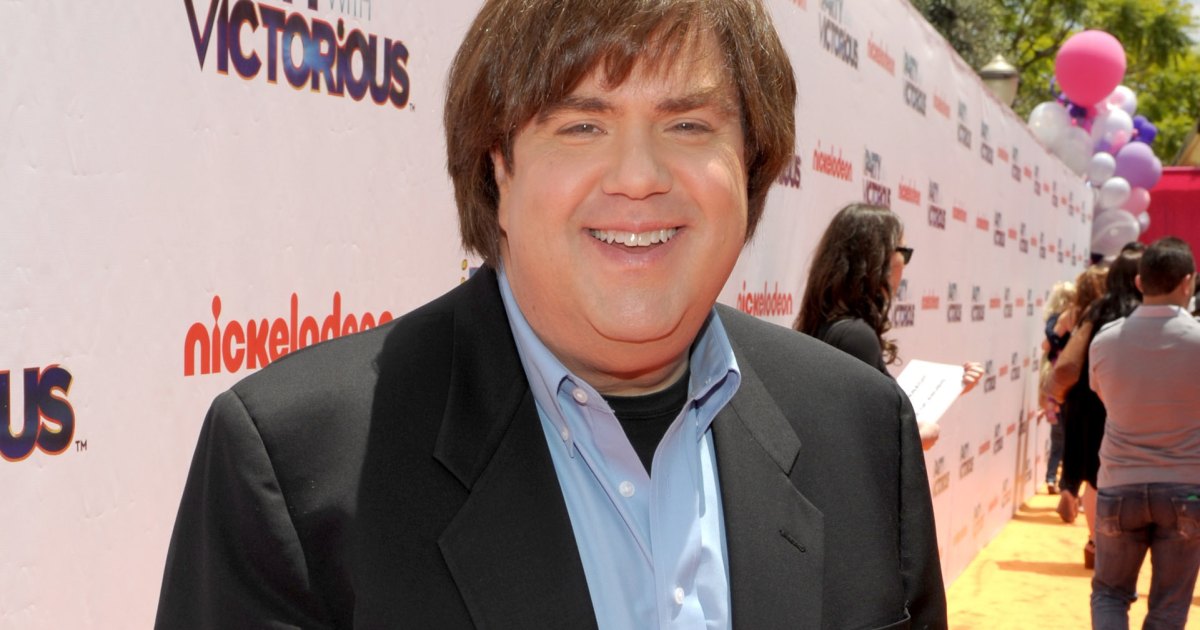 Dan Schneider Presents: Insider Details You'll Love from Nickelodeon's “Game  Shakers” Set