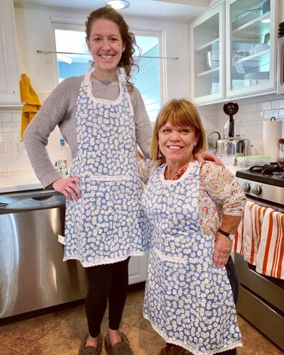 molly and amy roloff in aprons