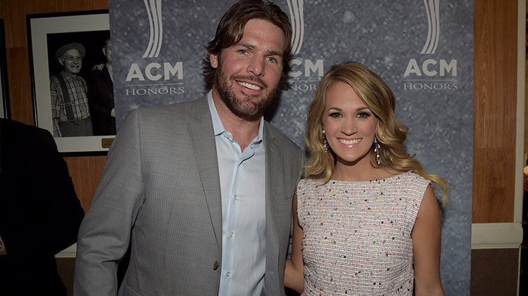 Carrie Underwood Interracial Fuck - Carrie Underwood Is Pregnant â€” Expecting Twin Girls With Mike Fisher