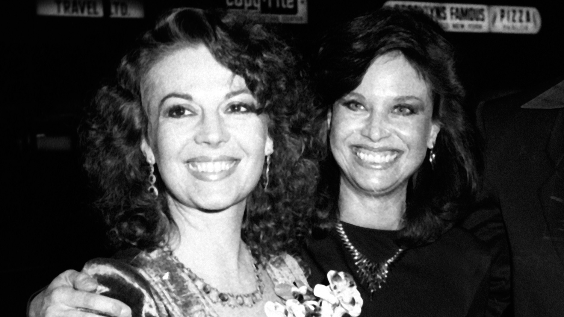 Natalie Wood's Sister Lana Wood Claims Robert Wagner Has Something To ...