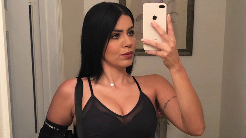 Larissa Lima Takes Selfie In Mirror