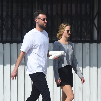 Jennifer Lawrence walking with her boyfriend