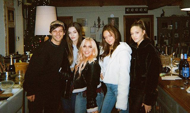 Louis Tomlinson and His Sisters Félicité, Charlotte a.k.a. Lottie, Phoebe, and Daisy
