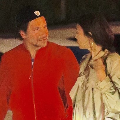 Bradley Cooper Irina Shayk Holding Hands Dinner