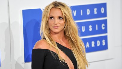 Britney Spears Out Wellness Center Treatment