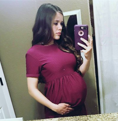 Jessa Duggar Shares Baby Bump Photo at 31 Weeks Pregnant