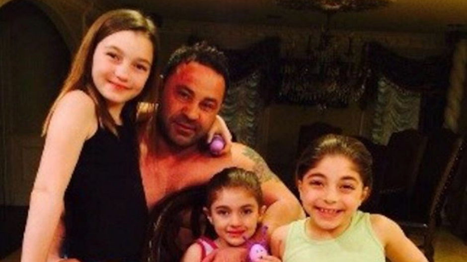 Joe Giudice with His Kids