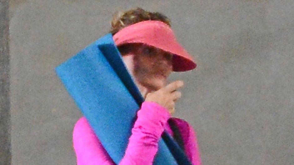 Lori Loughlin Going to Yoga Wearing a Pink Outfit