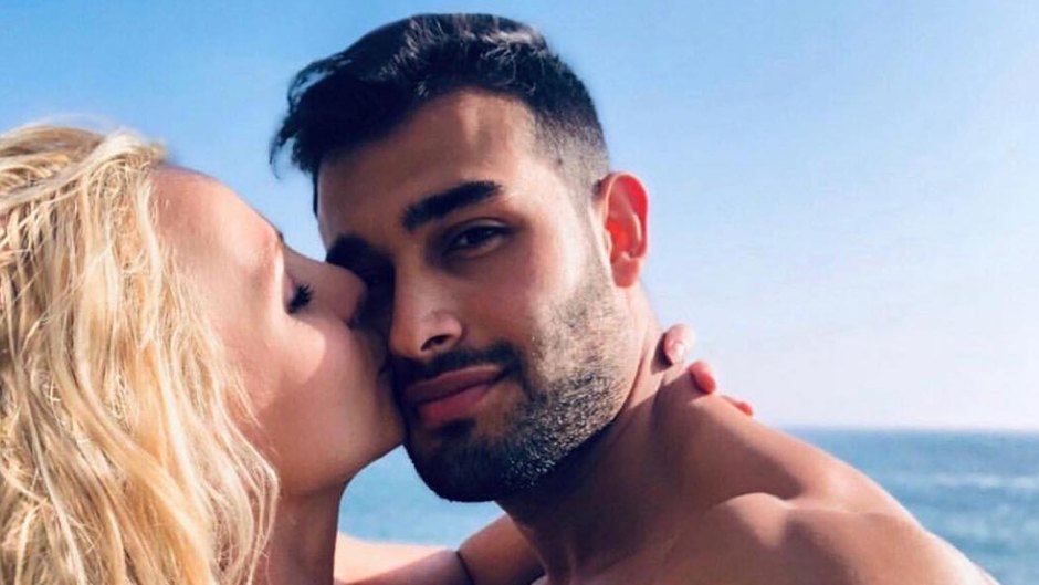 Sam Asghari Britney Spears kissing beach pic shirtless