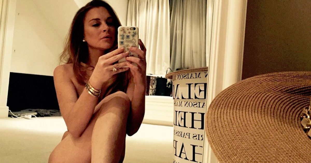 Lindsay Lohan Shares Nude Mirror Selfie To Celebrate 33rd 