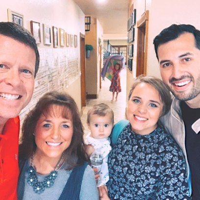 Jim Bob and Michelle Duggar Take Selfie with Vuolo Family