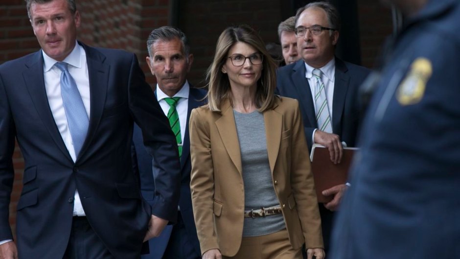 Lori Loughlin Walking to Court With Her Husband