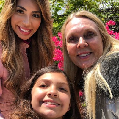 Farrah Abraham With Her Mom and Sophia
