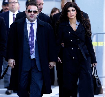 Joe Giudice granted request leave ice detention center back taly