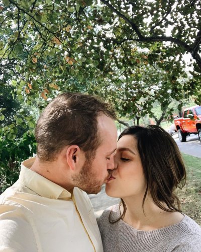 Josiah Duggar and Pregnant Wife Lauren Swanson Kiss on INstagram