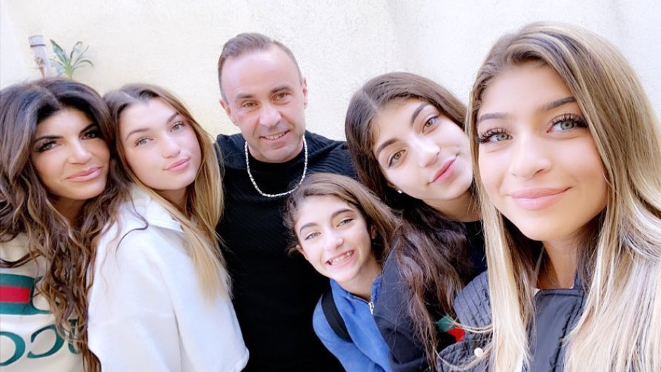 Joe Giudice Reunites Family Italy