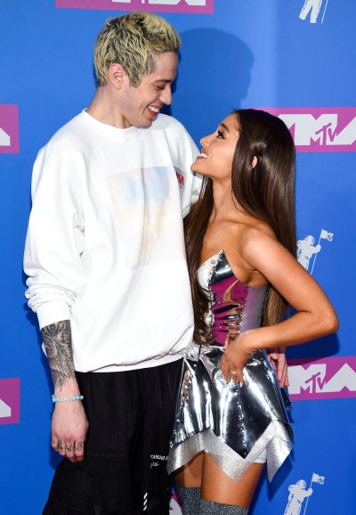 Ariana Grande Pete Davidson Dishes on His Love Life