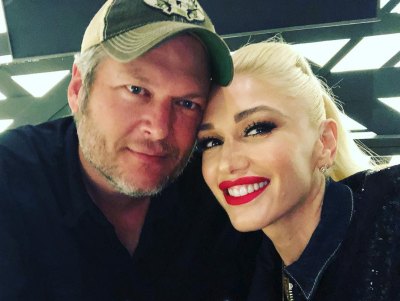 Gwen Stefani and Blake Shelton Cuddle Up in a Cute Selfie