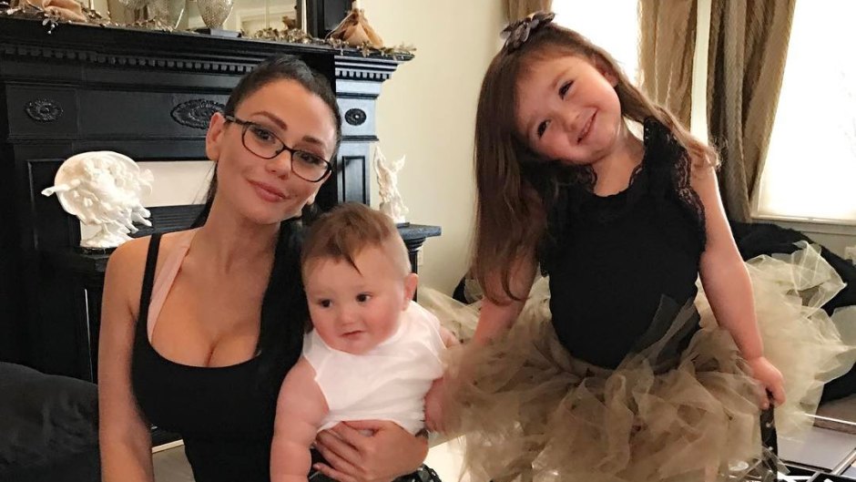 Jenni Farley JWoww Gets Ready for Christmas With Kids Amid Divorce