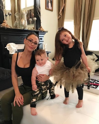 Jenni Farley JWoww Gets Ready for Christmas With Kids Amid Divorce