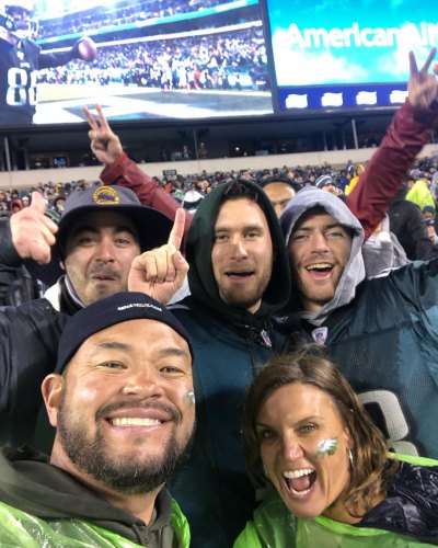 Jon Gosselin Roots for His Favorite Team With the Family