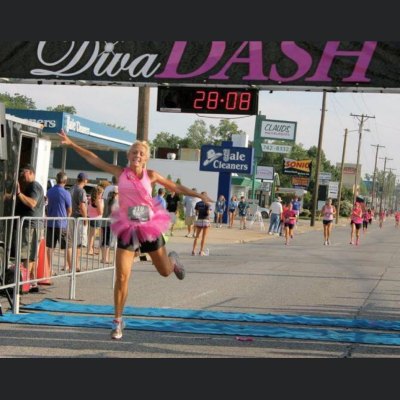 mackenzie mckee breaks silence on moms death with photo of angie crossing finish line