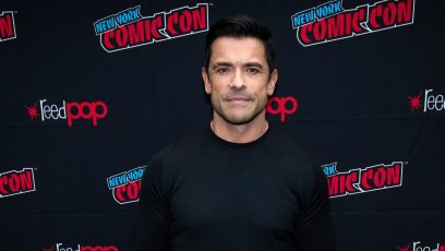 mark consuelos almost loses his cool at his son joaquin's wrestling match