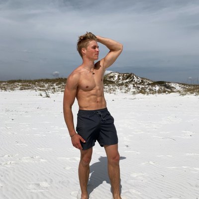 'Welcome to Plathville' Star Micah Plath Shows Off His Beach Bod and Fans Swoon inline 1