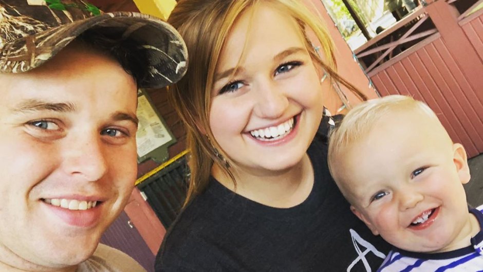 Joe and Kendra Duggar Take Selfie With Son Garrett