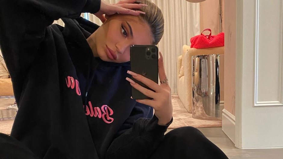 Kylie Jenner's Instagram Selfie Receives Backlash Amid Coronavirus