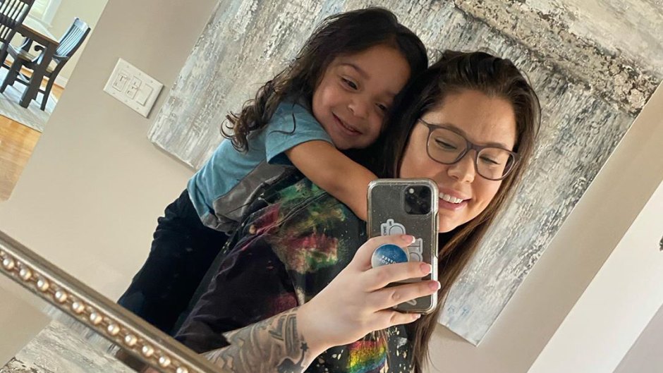 teen mom 2 star kailyn lowry hints at baby no. 3 name