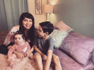 90 Day Fiance Star Tiffany Franco Smith on Bed With Son Daniel and Daughter Carley