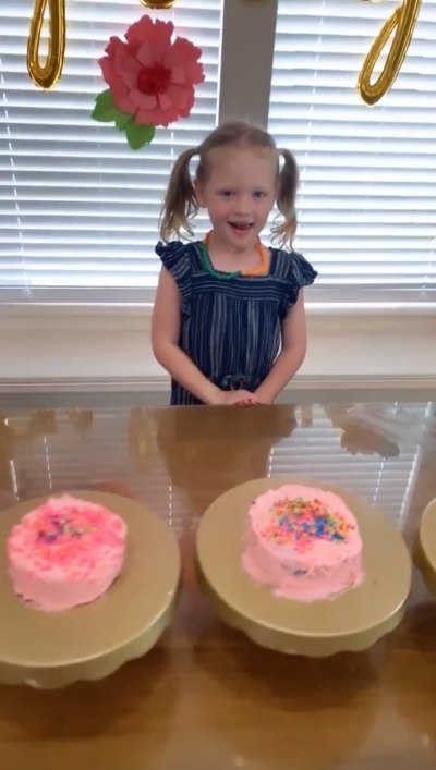 OutDaughtered Quints Bake Cakes on Their Birthday