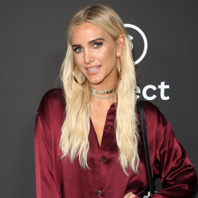 Ashlee Simpson Shows Off Her Baby Bump With Her and Evan Ross's 2nd Child Together