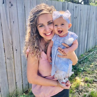 Abbie Duggar Smiles With Daughter Grace in Sweet Pic