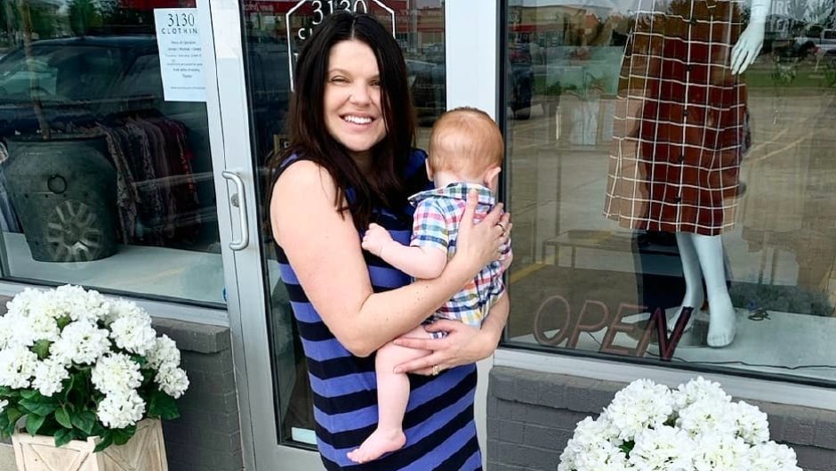 Amy Duggar Embraces Post-Baby Body in New Almost Deleted Photo After Welcoming Baby