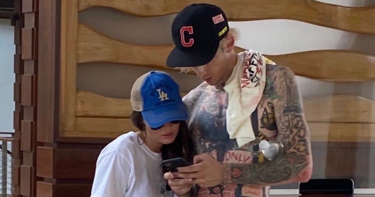 Megan Fox And Machine Gun Kelly Pack On Pda In Puerto Rico
