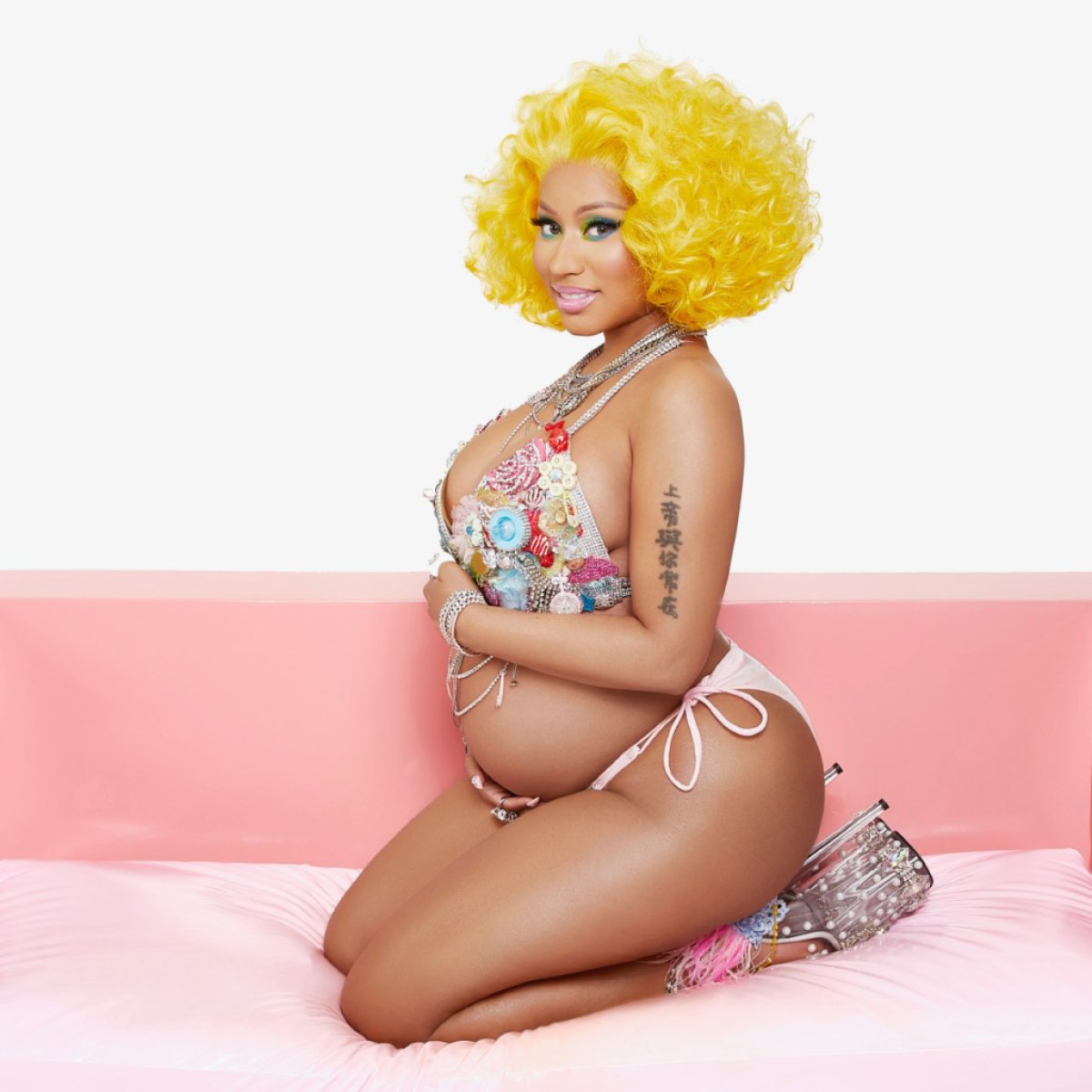 Nikki Minaj Porn - Nicki Minaj's Baby's Sex: Teases Boy or Girl With New Baby Clothes