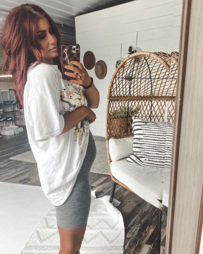 chelsea-houska-shares-first-photo-of-belly