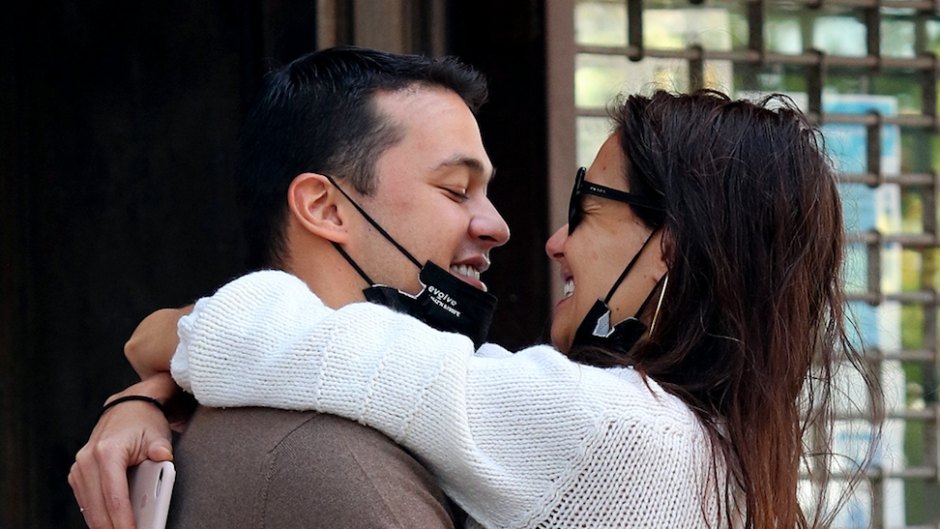 Katie Holmes and Emilio Kissing
