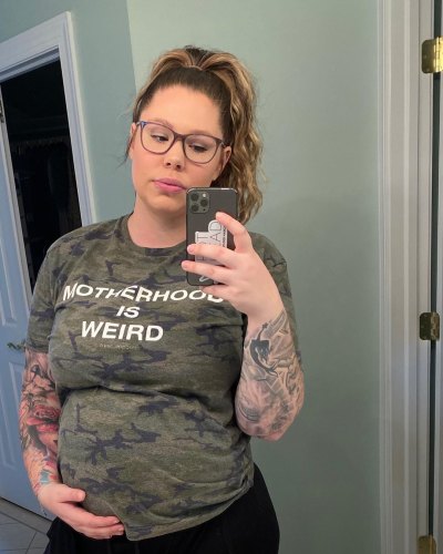 Kailyn Lowry Wearing Motherhood Is Weird T-Shirt