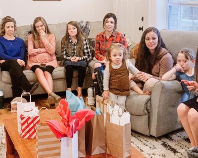 Duggar Girls Break Dress Code in Family Holiday Pic