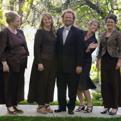 are sister wives still together with kody